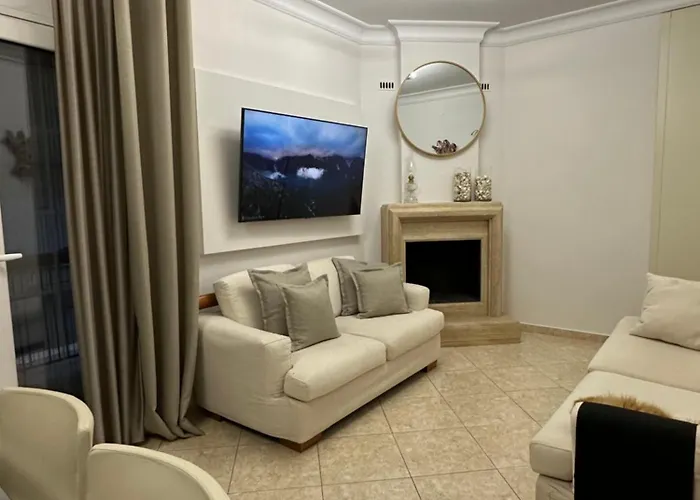 Thessaloniki, Four Seasons House